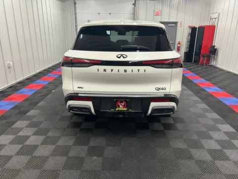 More photos of 2024 INFINITI QX60 Sensory at Bridgeland Auto Brokers, NY