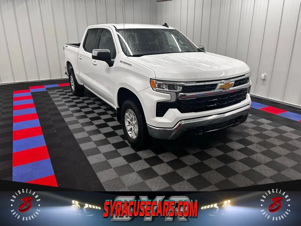 White 2025 Chevrolet Silverado 1500 LT for sale in Bridgeport, NY