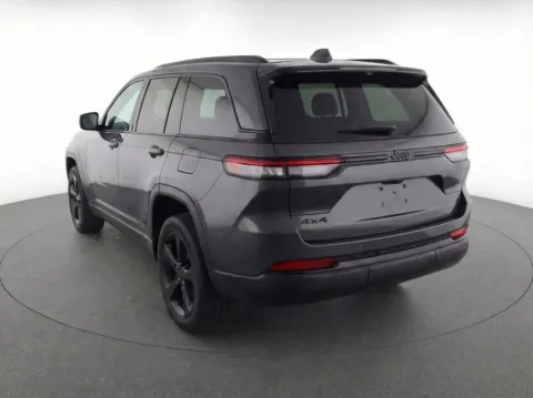 More photos of 2023 Jeep Grand Cherokee Altitude X at Bridgeland Auto Brokers, NY