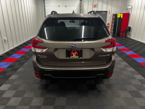 More photos of 2023 Subaru Forester Premium at Bridgeland Auto Brokers, NY