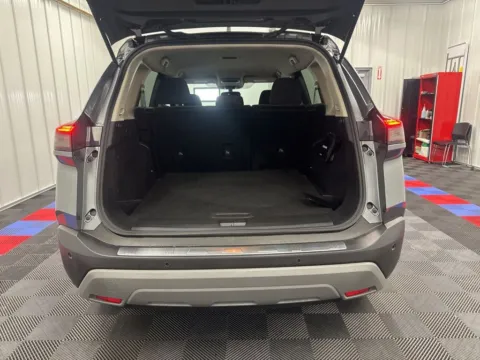 More photos of 2021 Nissan Rogue SV at Bridgeland Auto Brokers, NY