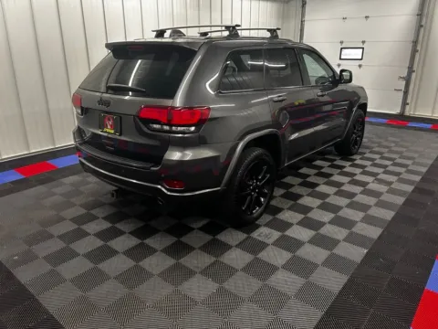 More photos of 2017 Jeep Grand Cherokee Altitude at Bridgeland Auto Brokers, NY