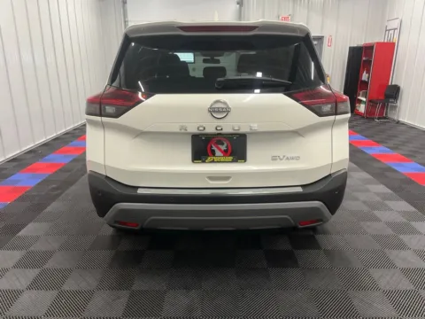 More photos of 2023 Nissan Rogue SV at Bridgeland Auto Brokers, NY