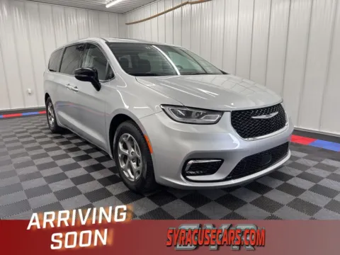 Silver 2024 Chrysler Pacifica Limited for sale in Bridgeport, NY