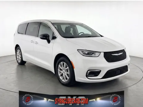 White 2024 Chrysler Pacifica Touring L for sale in Bridgeport, NY