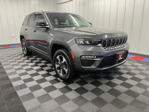 Photos of 2022 Jeep Grand Cherokee 4xe for sale in Bridgeport, NY at Bridgeland Auto Brokers