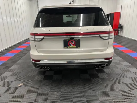 More photos of 2024 Lincoln Aviator Premiere at Bridgeland Auto Brokers, NY