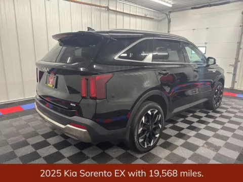 Another view of 2025 Kia Sorento EX for sale in Bridgeport, NY at Bridgeland Auto Brokers