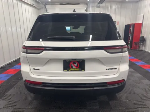 More photos of 2024 Jeep Grand Cherokee Limited at Bridgeland Auto Brokers, NY