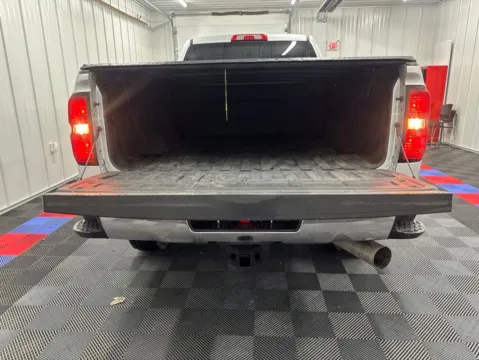 More photos of 2019 Chevrolet Silverado 2500HD LT at Bridgeland Auto Brokers, NY