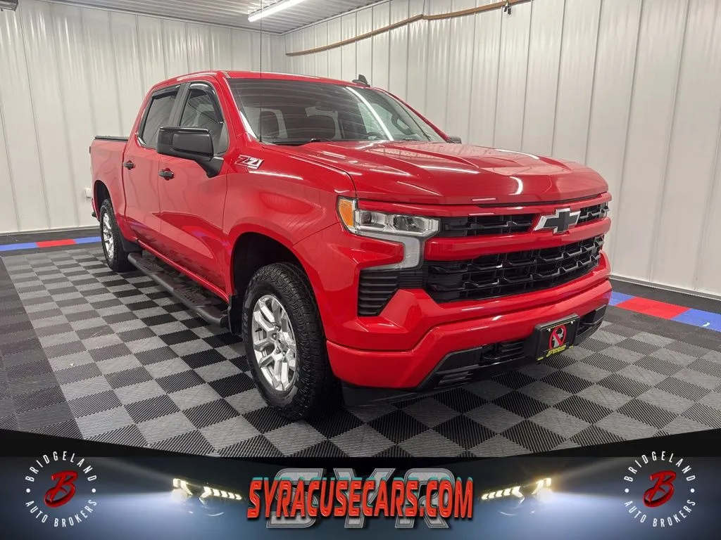 Red 2022 Chevrolet Silverado 1500 RST for sale in Bridgeport, NY