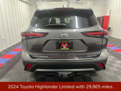 Another view of 2024 Toyota Highlander Limited for sale in Bridgeport, NY at Bridgeland Auto Brokers