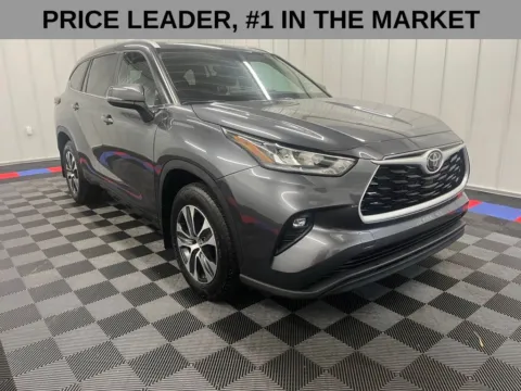 Gray 2024 Toyota Highlander Limited for sale in Bridgeport, NY