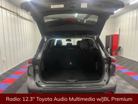 More photos of 2024 Toyota Highlander Limited at Bridgeland Auto Brokers, NY