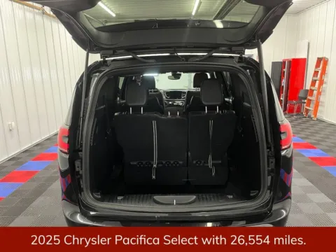 Another view of 2025 Chrysler Pacifica Select for sale in Bridgeport, NY at Bridgeland Auto Brokers