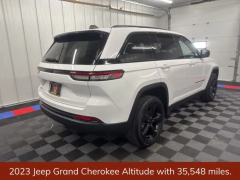 Another view of 2023 Jeep Grand Cherokee Altitude X for sale in Bridgeport, NY at Bridgeland Auto Brokers