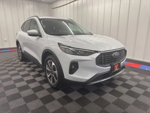Photos of 2025 Ford Escape Platinum for sale in Bridgeport, NY at Bridgeland Auto Brokers