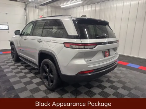 More photos of 2024 Jeep Grand Cherokee Limited at Bridgeland Auto Brokers, NY