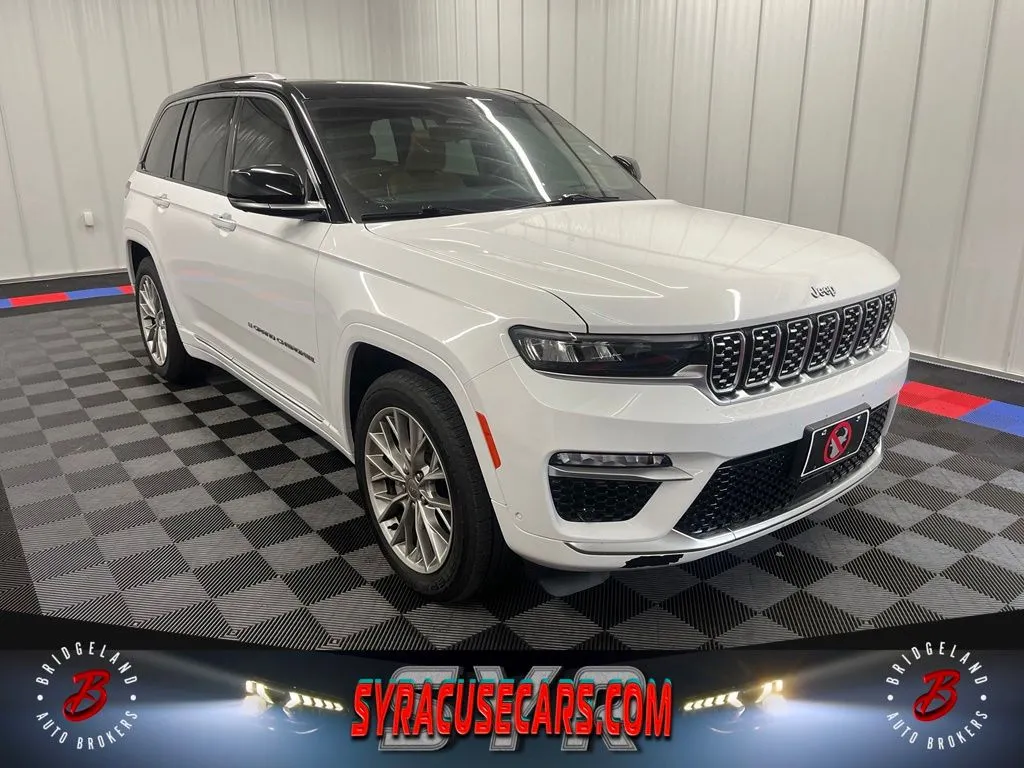 White 2022 Jeep Grand Cherokee Summit for sale in Bridgeport, NY