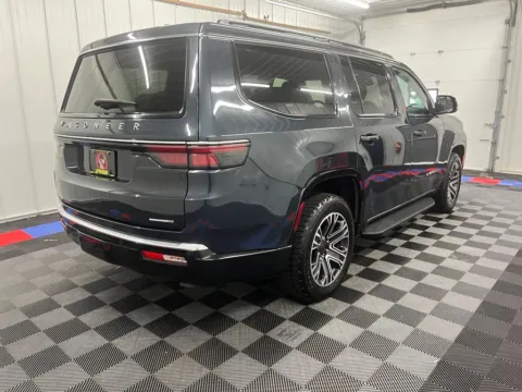 Photos of 2024 Jeep Wagoneer Series II for sale in Bridgeport, NY at Bridgeland Auto Brokers