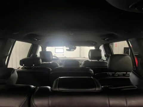 More photos of 2024 Jeep Wagoneer Series II at Bridgeland Auto Brokers, NY