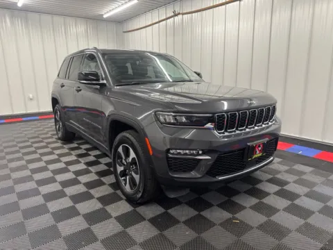 Photos of 2024 Jeep Grand Cherokee 4xe for sale in Bridgeport, NY at Bridgeland Auto Brokers