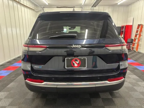 More photos of 2022 Jeep Grand Cherokee 4xe at Bridgeland Auto Brokers, NY