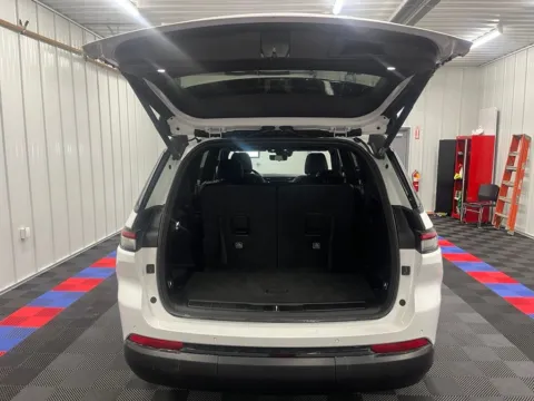 More photos of 2024 Jeep Grand Cherokee L Limited at Bridgeland Auto Brokers, NY