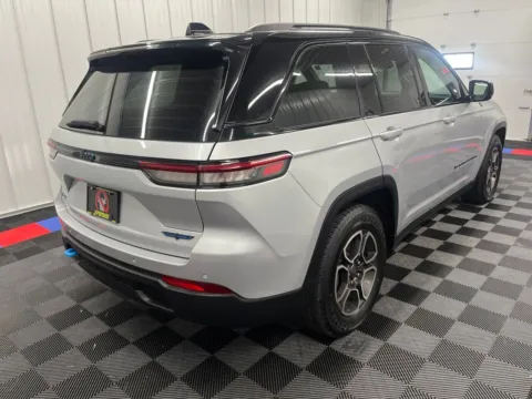 Photos of 2022 Jeep Grand Cherokee Trailhawk 4xe for sale in Bridgeport, NY at Bridgeland Auto Brokers