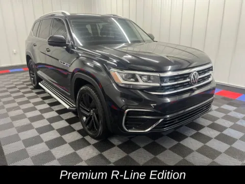 Black 2023 Volkswagen Atlas 3.6L V6 SEL Premium R-Line for sale in Bridgeport, NY