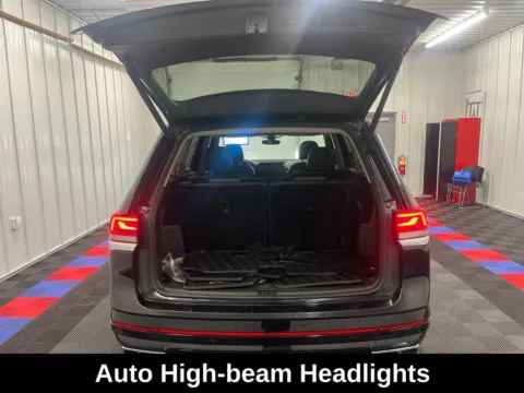 More photos of 2023 Volkswagen Atlas 3.6L V6 SEL Premium R-Line at Bridgeland Auto Brokers, NY