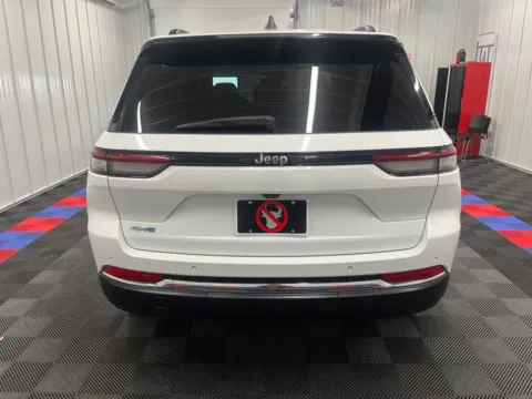 More photos of 2023 Jeep Grand Cherokee 4xe at Bridgeland Auto Brokers, NY