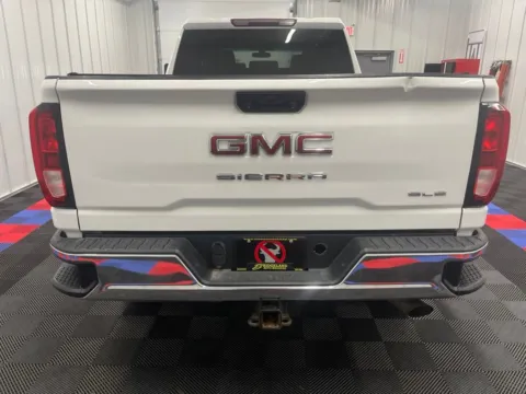 More photos of 2020 GMC Sierra 2500 HD SLE at Bridgeland Auto Brokers, NY