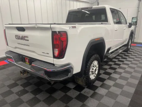 Another view of 2020 GMC Sierra 2500 HD SLE for sale in Bridgeport, NY at Bridgeland Auto Brokers