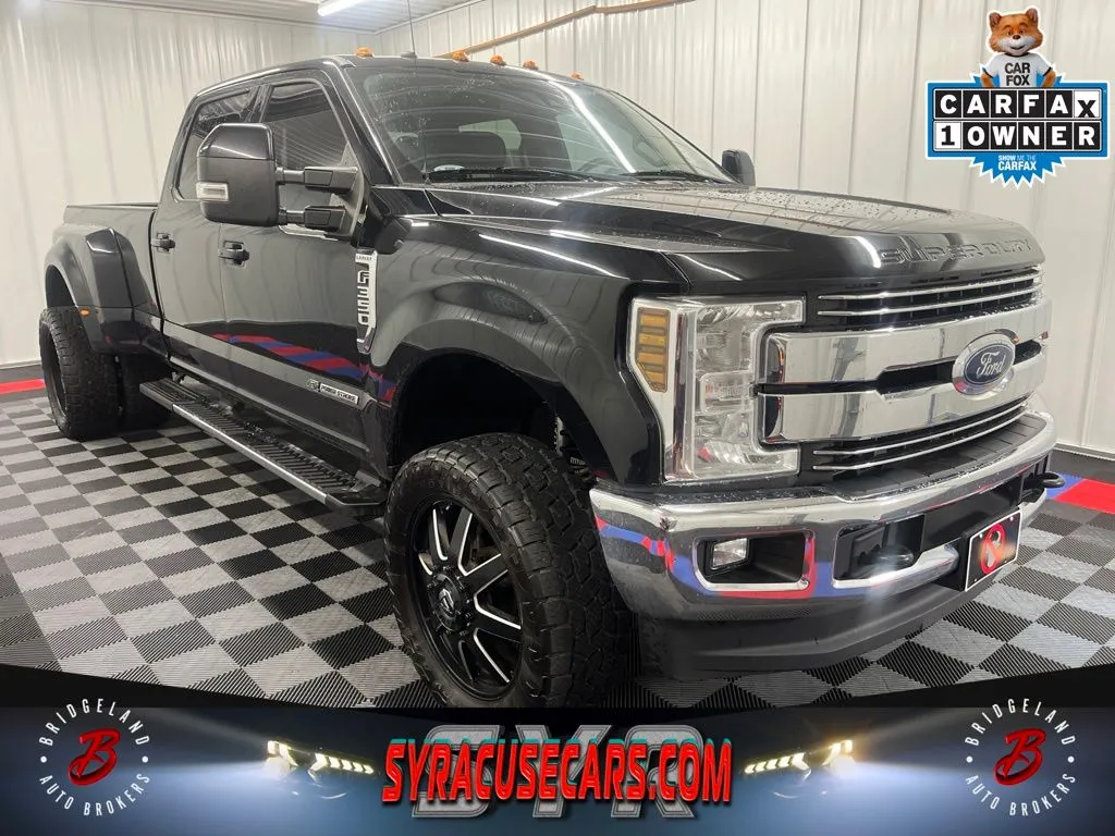 Black 2018 Ford F-350SD Lariat for sale in Bridgeport, NY