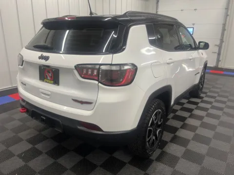 Another view of 2025 Jeep Compass Trailhawk for sale in Bridgeport, NY at Bridgeland Auto Brokers