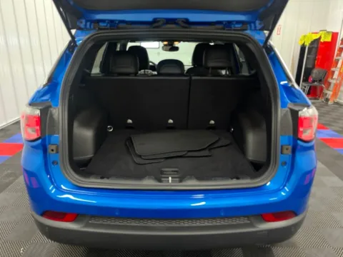 More photos of 2025 Jeep Compass Limited at Bridgeland Auto Brokers, NY