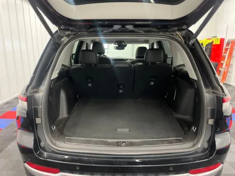 More photos of 2023 Jeep Grand Cherokee 4xe at Bridgeland Auto Brokers, NY