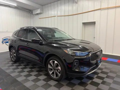 Another view of 2025 Ford Escape Platinum for sale in Bridgeport, NY at Bridgeland Auto Brokers