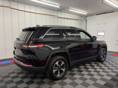More photos of 2024 Jeep Grand Cherokee 4xe at Bridgeland Auto Brokers, NY