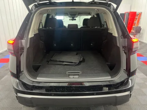More photos of 2024 Nissan Rogue SV at Bridgeland Auto Brokers, NY
