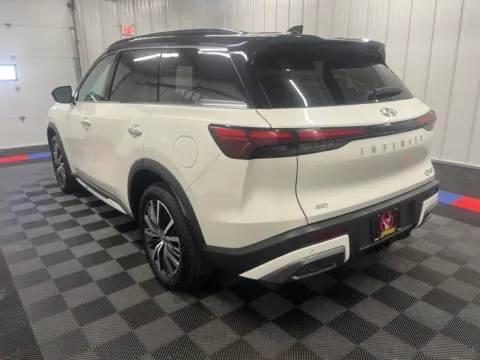More photos of 2024 INFINITI QX60 Autograph at Bridgeland Auto Brokers, NY