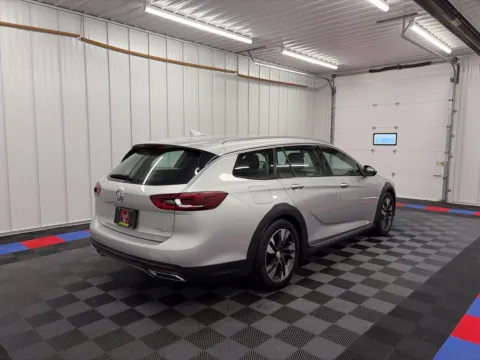 More photos of 2018 Buick Regal TourX Preferred at Bridgeland Auto Brokers, NY
