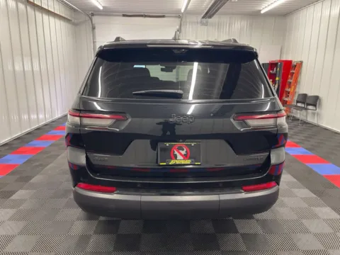 More photos of 2024 Jeep Grand Cherokee L Limited at Bridgeland Auto Brokers, NY