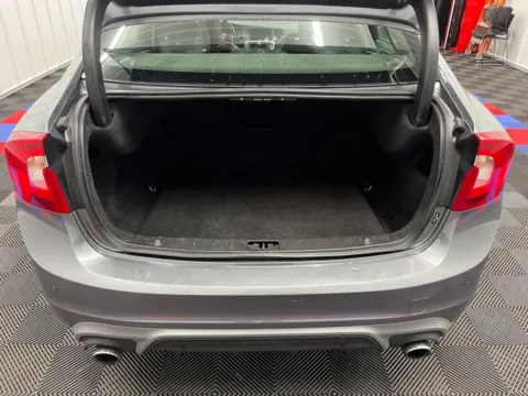 More photos of 2018 Volvo S60 T5 Dynamic at Bridgeland Auto Brokers, NY