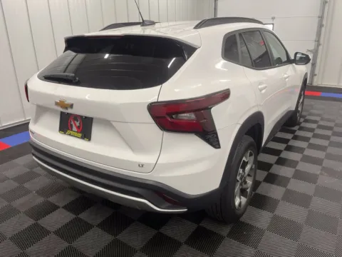 Another view of 2024 Chevrolet Trax LT for sale in Bridgeport, NY at Bridgeland Auto Brokers
