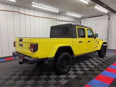 More photos of 2023 Jeep Gladiator Willys at Bridgeland Auto Brokers, NY