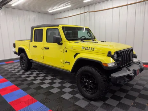 Another view of 2023 Jeep Gladiator Willys for sale in Bridgeport, NY at Bridgeland Auto Brokers