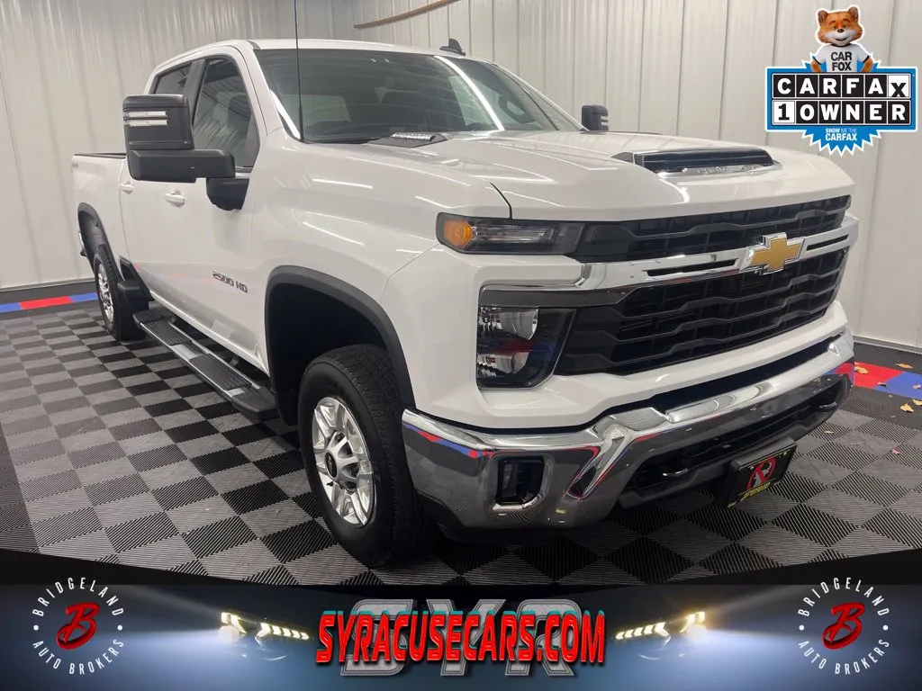 White 2025 Chevrolet Silverado 2500 HD LT for sale in Bridgeport, NY