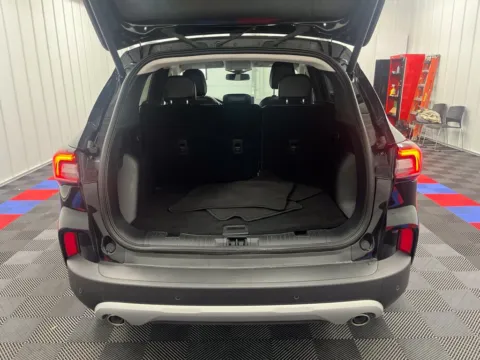 More photos of 2025 Ford Escape Platinum at Bridgeland Auto Brokers, NY